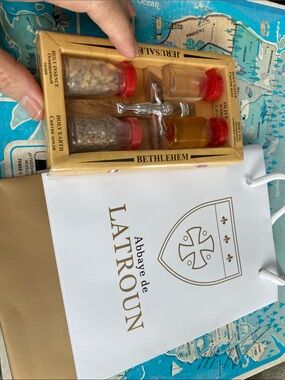 Bethlehem Holy Earth & Incense Gift Set with Silver Cross - Brown & Red